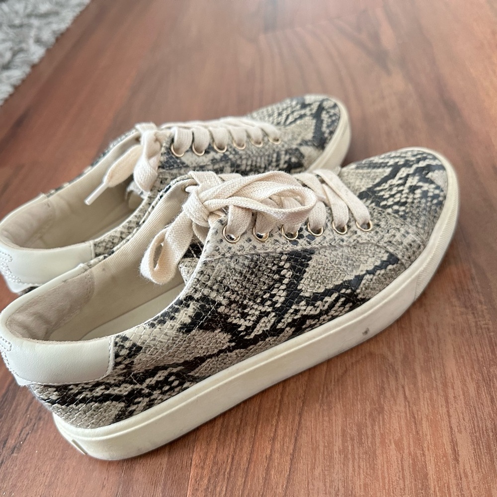 Sam Edelman sneakers